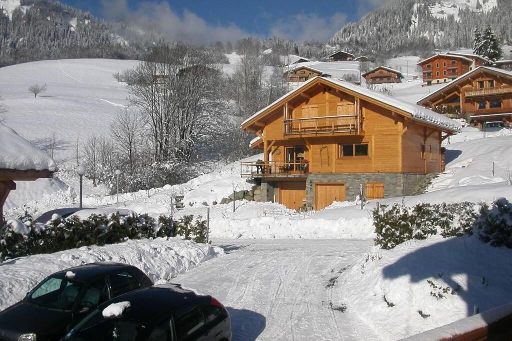 A4 Km De Megeve Tres Joli Studio Avec Jacuzzi ,Vue Sur Les Montagnes Au Calme Praz-sur-Arly Exterior foto